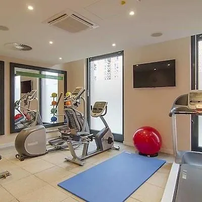 Отель Hampton By Hilton Center 3*