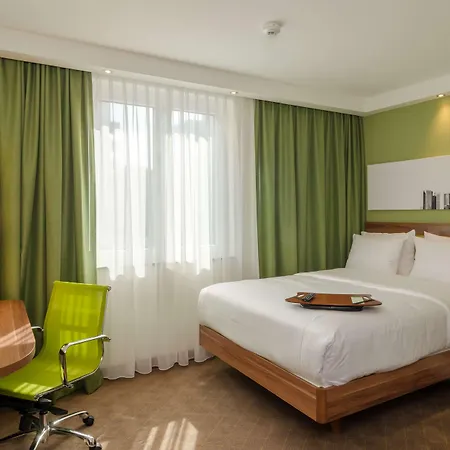 Отель Hampton By Hilton Center 3*
