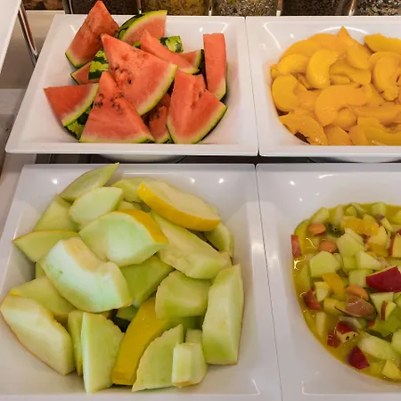 Hampton By Hilton Center Hotell