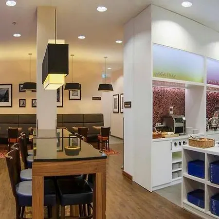 Hampton By Hilton Center Отель 3*