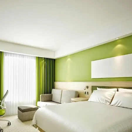Hampton By Hilton Center Отель Нюрнберг