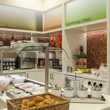 Hotell Hampton By Hilton Center 3*