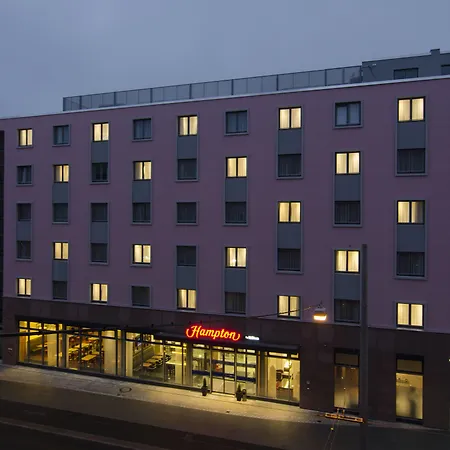 Hampton By Hilton Center Hotel