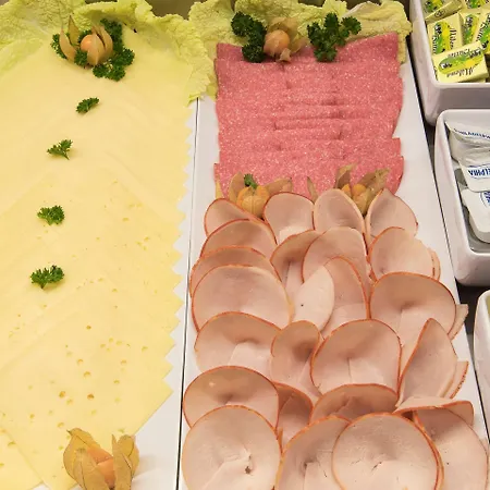 Hampton By Hilton Center 3*