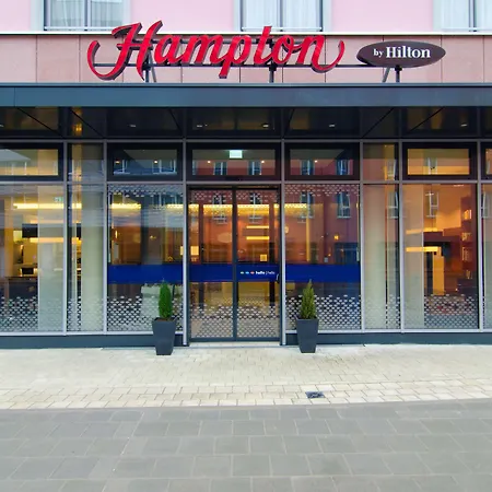 מלון Hampton By Hilton Center