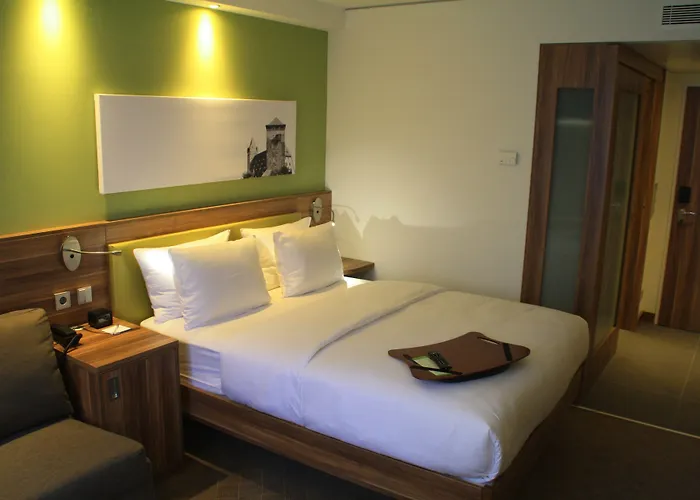 Hampton By Hilton Center