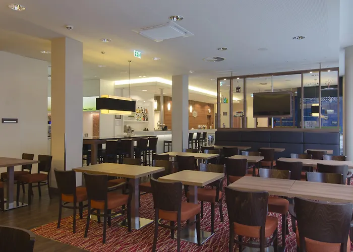 Hampton By Hilton Center Hotel