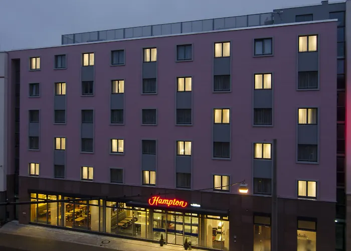 Hampton By Hilton Center Hotel