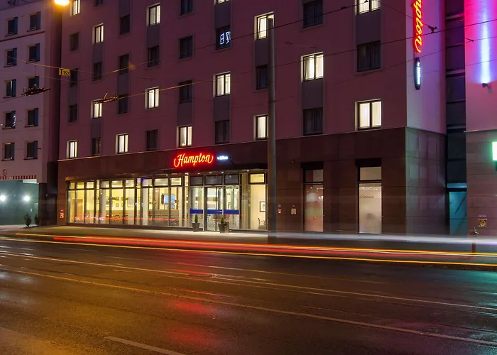 Hampton By Hilton Center Hotel